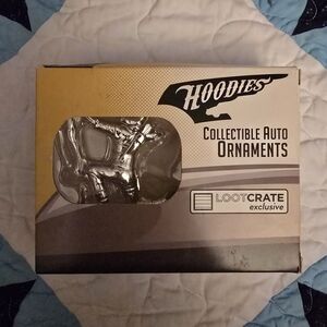 Loot Crate Exclusive Arrow Collectible Auto Ornament - Silver